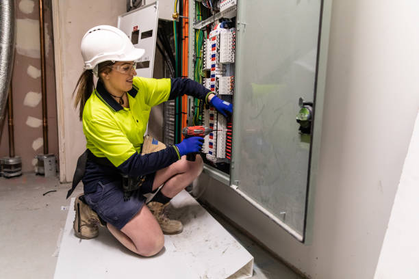 Best Commercial Electrician Services  in Moreland Hills, OH
